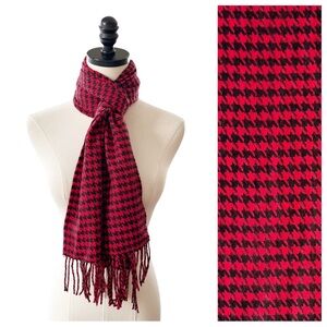 Made in Scotland Cashmere Houndstooth Check Scarf